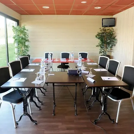 Отель Kyriad Rennes Sud - Cesson 3*